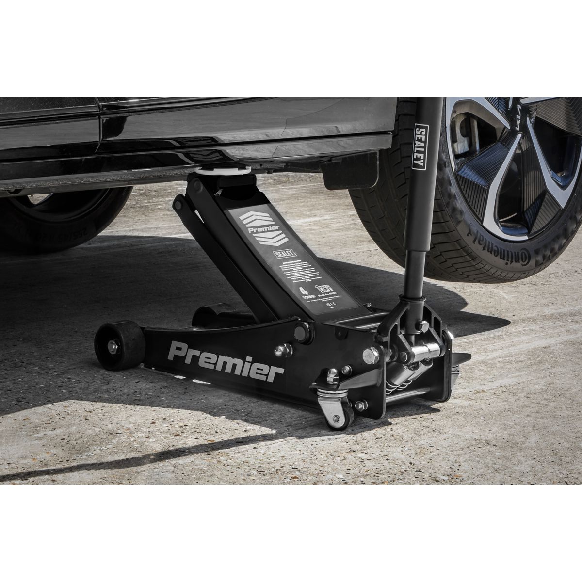 Sealey Premier Low Profile Trolley Jack with Rocket Lift 4 Tonne - Black - Image 7