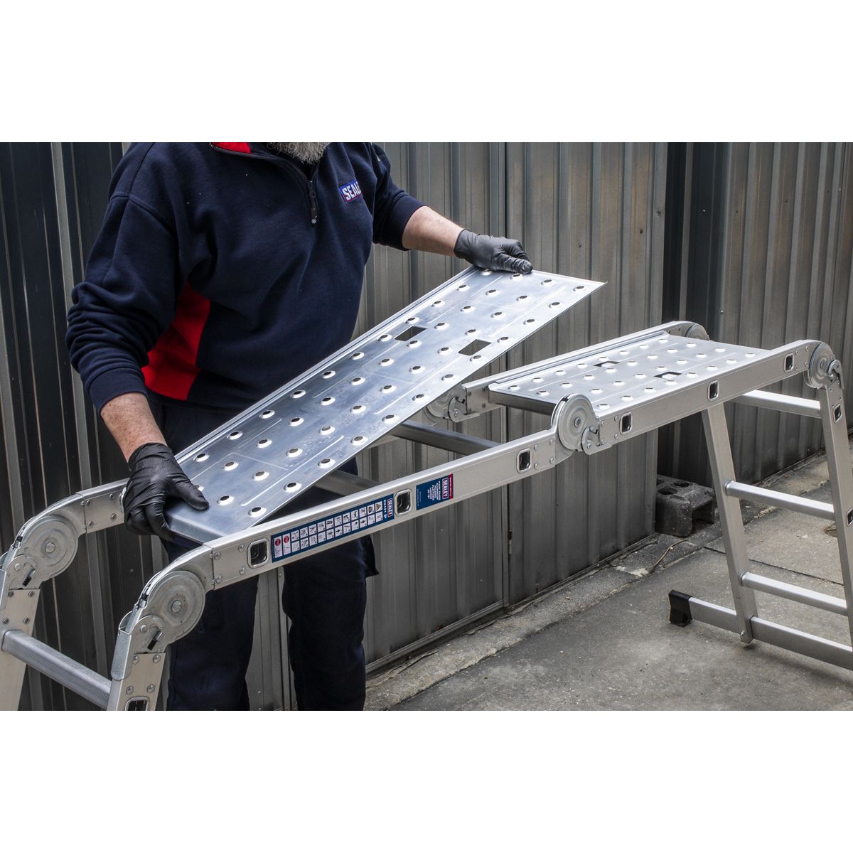 Sealey Folding Platform Ladder 4-Way Aluminium - BS EN 131 - Image 8