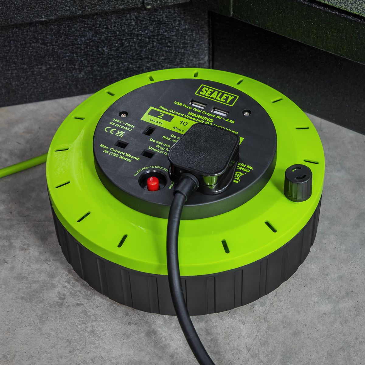 Sealey 10m Cassette Type Cable Reel with Thermal Trip 2 x 230V & 2 x USB - Hi-Vis Green - Image 3