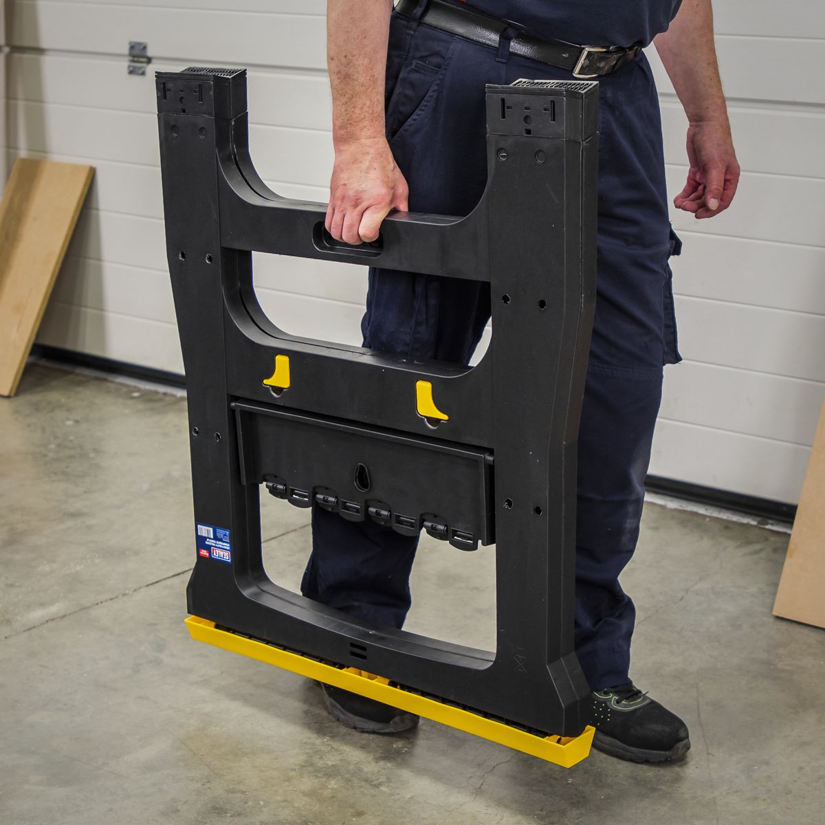 Sealey Heavy-Duty Folding Composite Trestles - Image 3