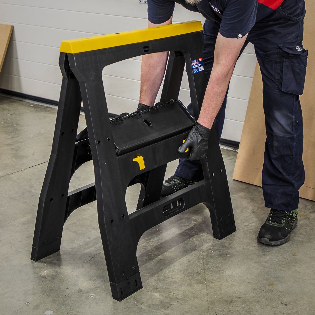 Sealey Heavy-Duty Folding Composite Trestles - Image 5