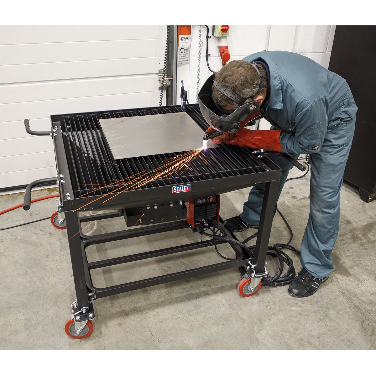 Sealey Adjustable Height Plasma Cutting Table/Workbench with Castor Wheels - Image 2