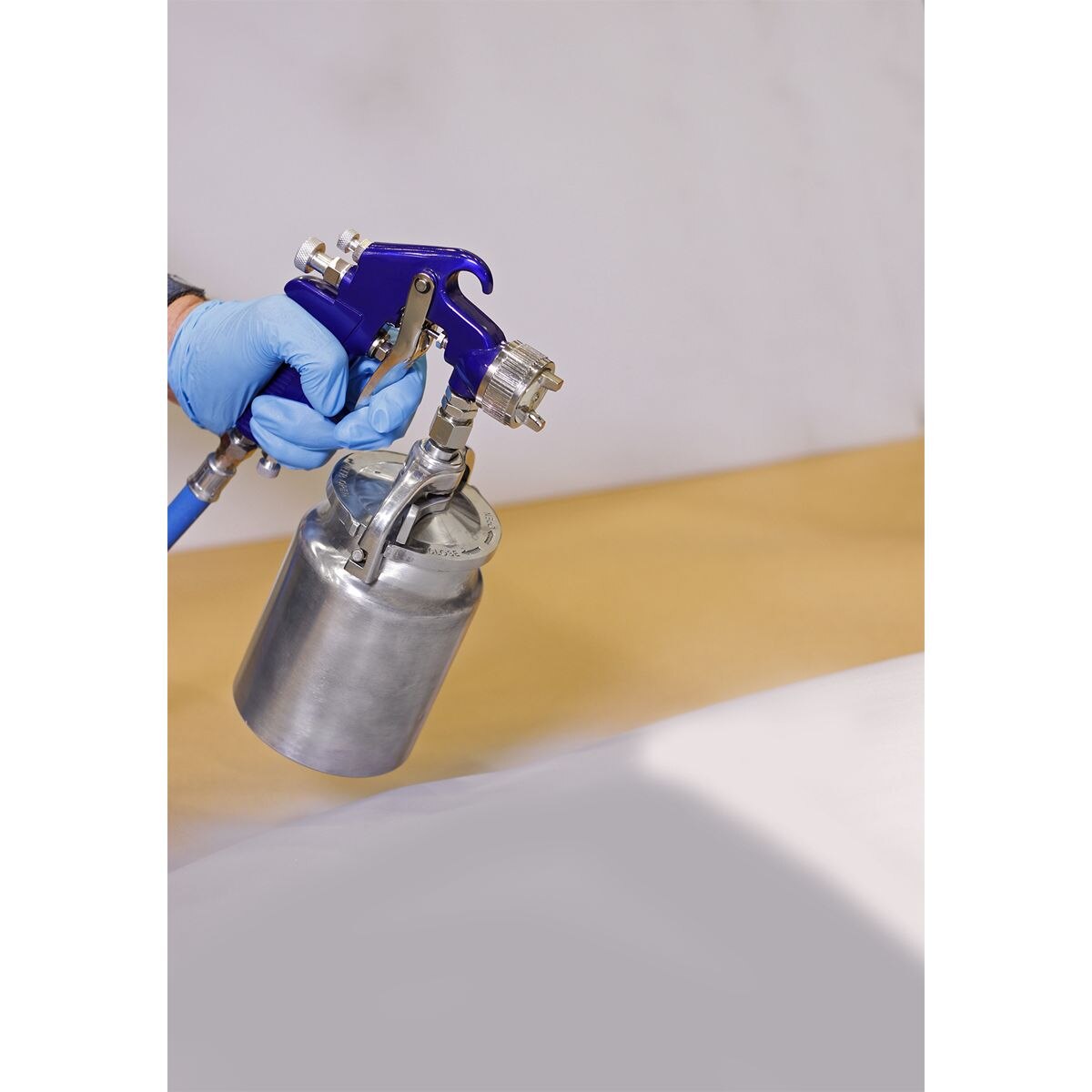 Sealey Suction Feed Spray Gun 1.7mm Set-Up - Image 2