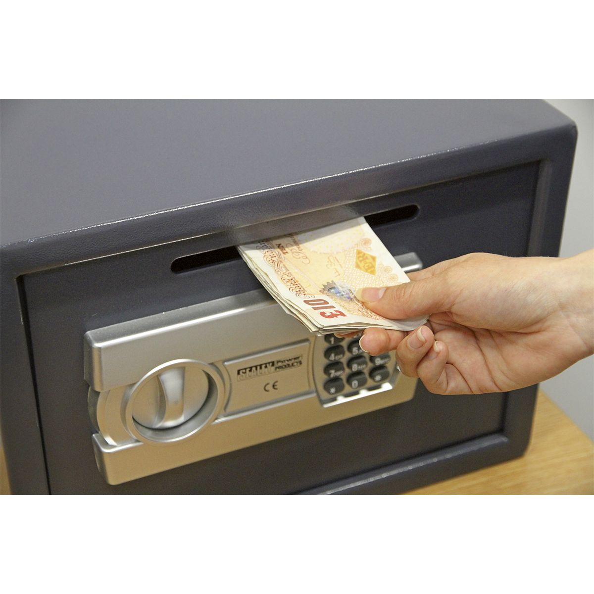 Sealey Electronic Combination Security Safe with Deposit Slot 350 x 250 x 250mm - Image 5