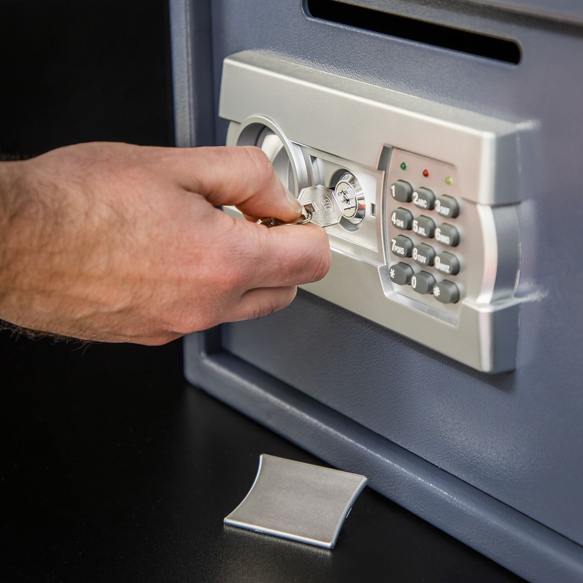 Sealey Electronic Combination Security Safe with Deposit Slot 350 x 250 x 250mm - Image 6